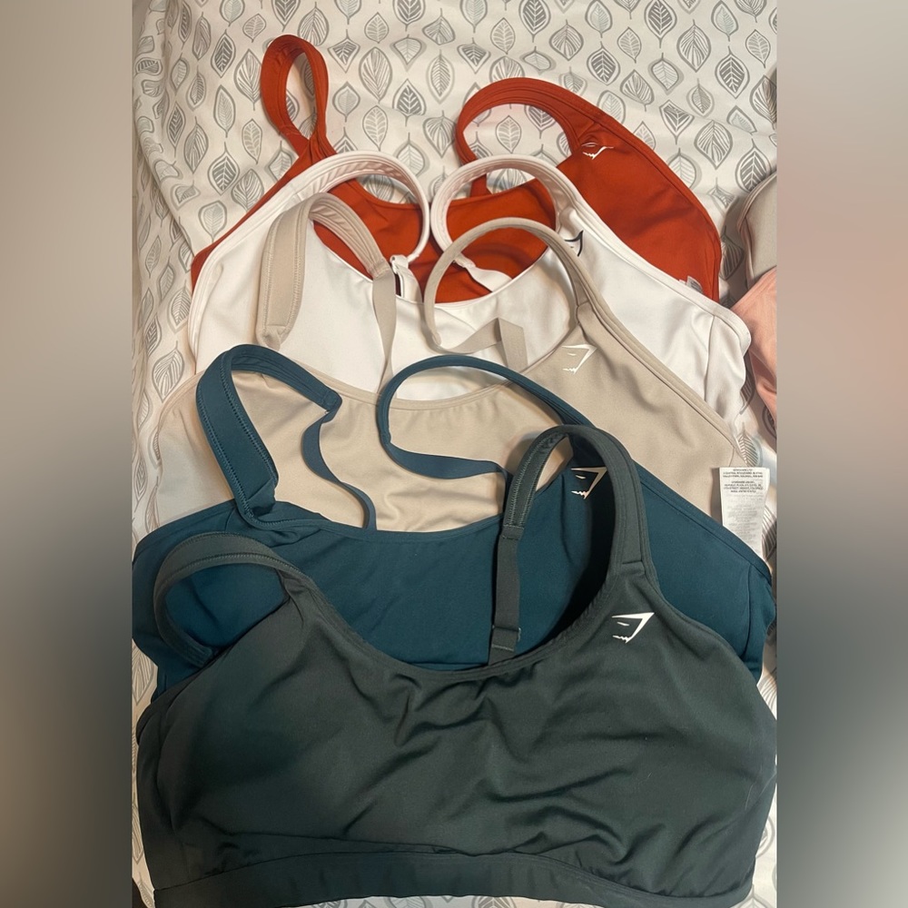 Bundle: Gymshark Scoop Neck Sports Bra